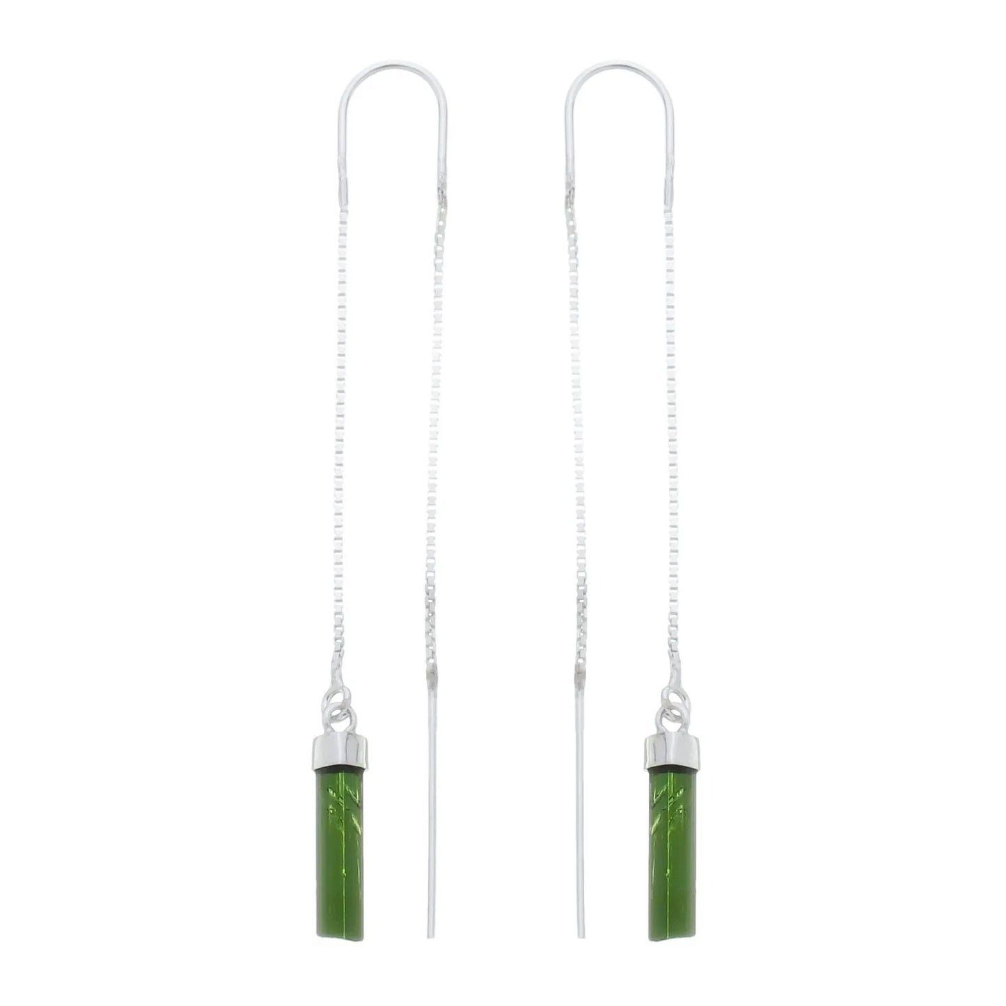 Brincos Liget — Broto da Körössy — joia em prata 925 com turmalina verde bruta, feito à mão.