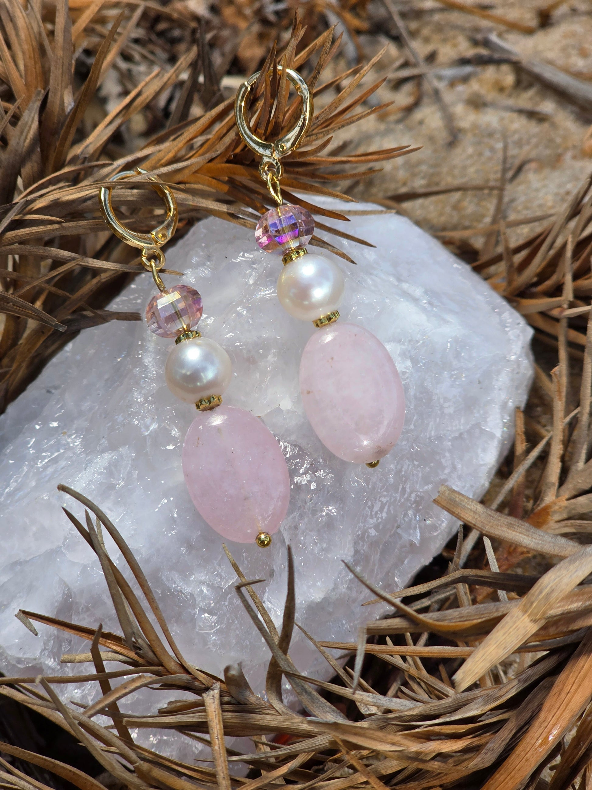 Brincos Rózsa Fény — Luz Rosa