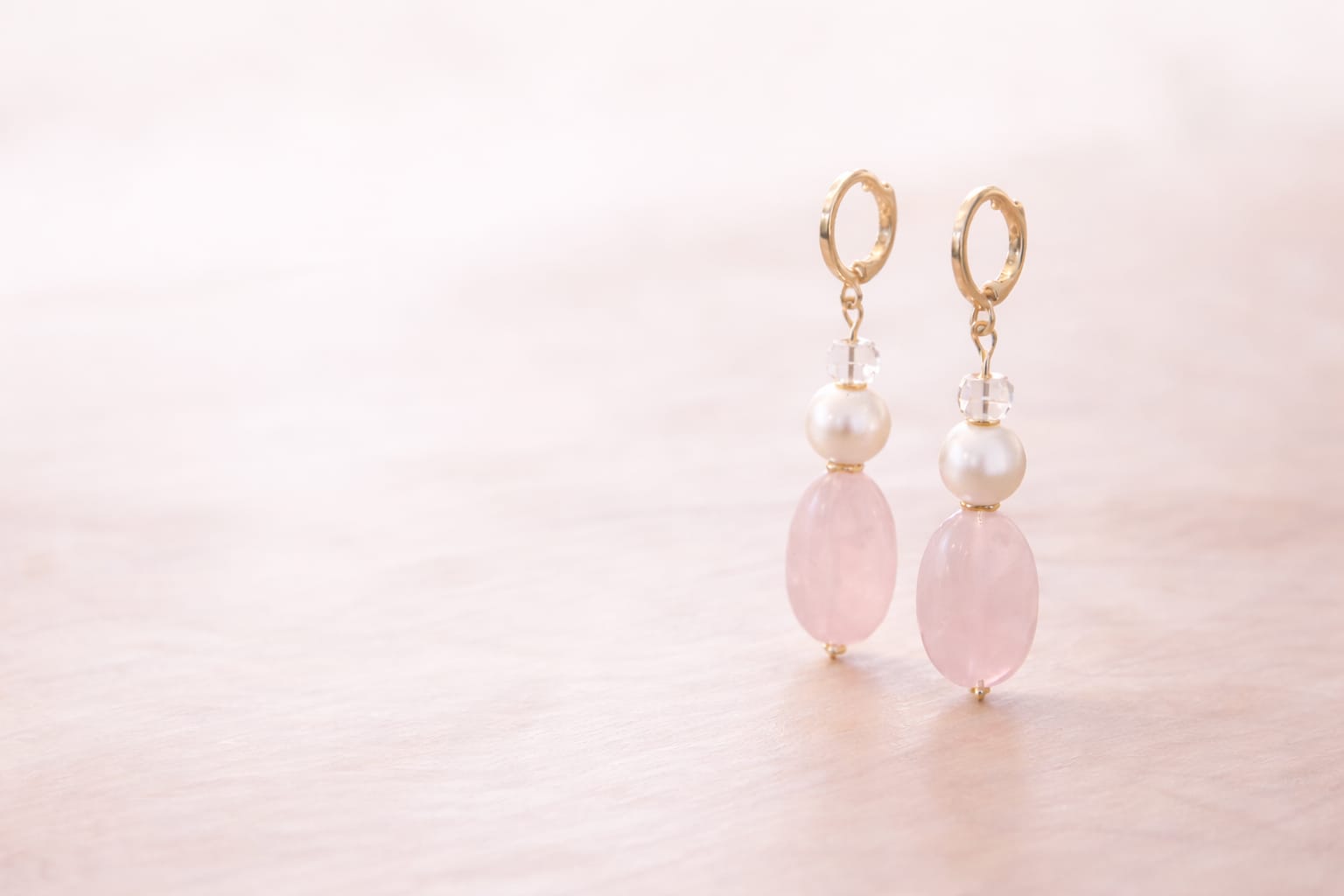 Brincos Rózsa Fény — Luz Rosa